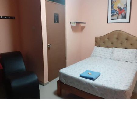 Hotel Hospedaje Las Palmeras Piura Esterno foto