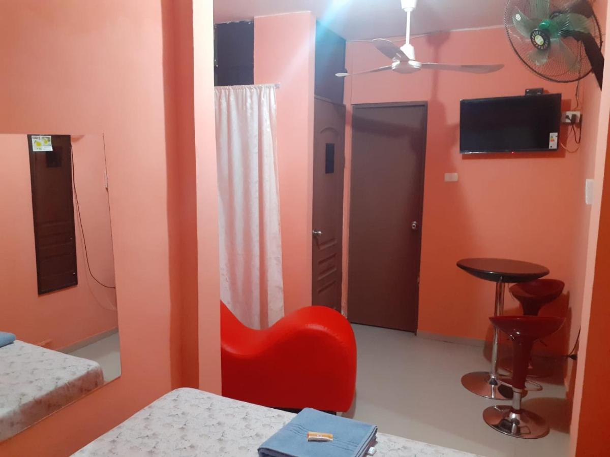 Hotel Hospedaje Las Palmeras Piura Esterno foto