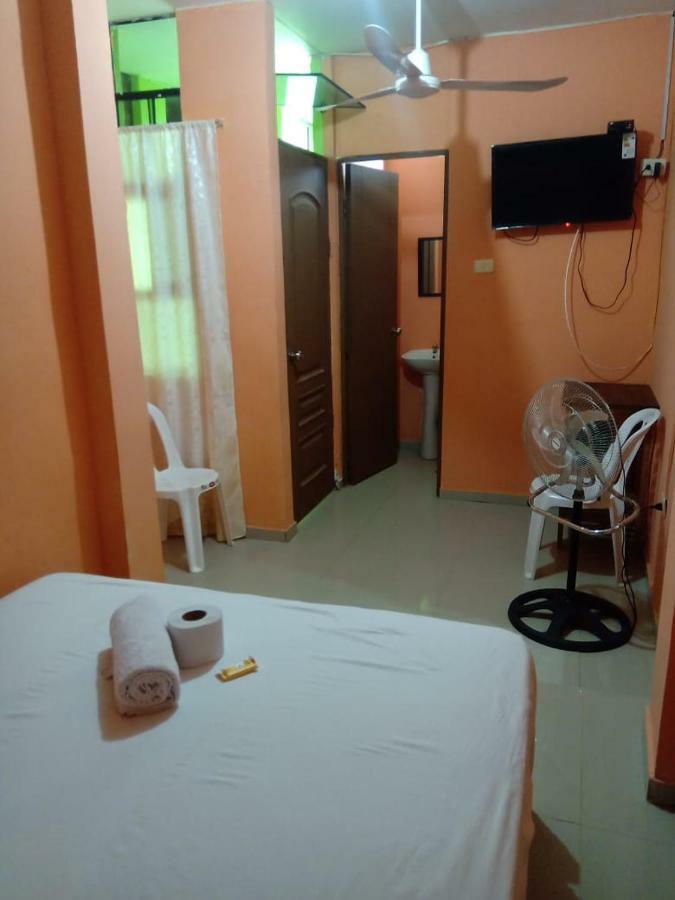 Hotel Hospedaje Las Palmeras Piura Esterno foto